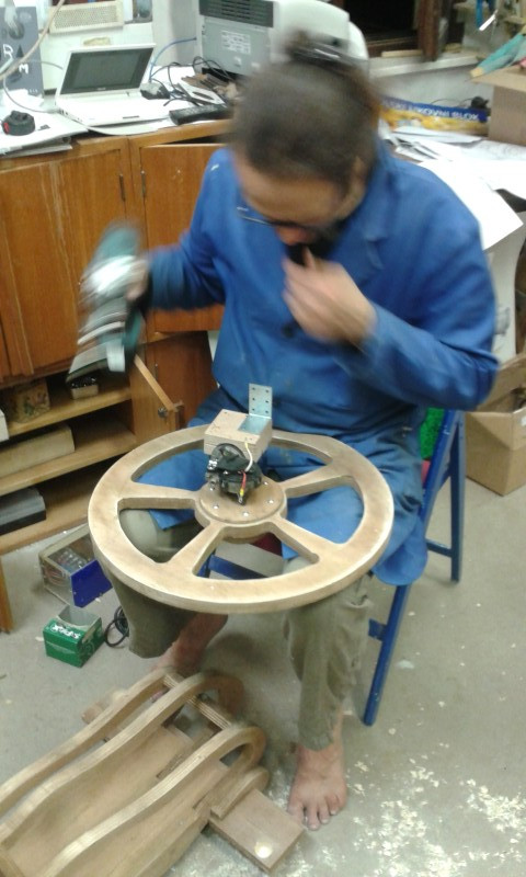 Zoran making pig's wheels